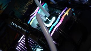 티포스의 파도처럼 흐르는 RGB LED 를 자랑하는 DELTA 튜닝 PC 메모리!!