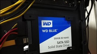 뛰어난 내구성과 다양한 활용성은 기본. WD Blue 3D SSD (250GB)